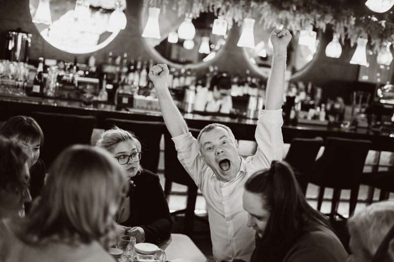 Команда празднует разгадку